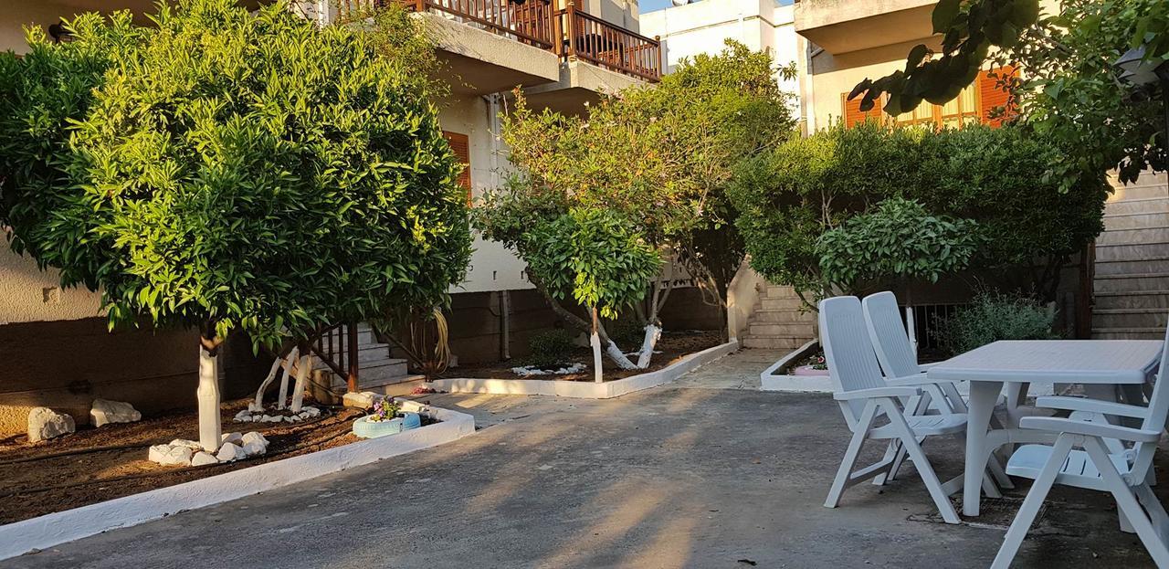 Ilios Apartments Poros Town Exterior photo